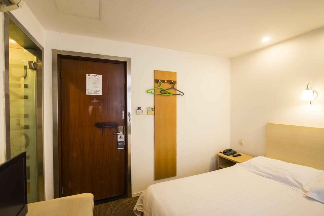 Motel Shenzhen Longgang Longcheng Square Metro Station المظهر الخارجي الصورة