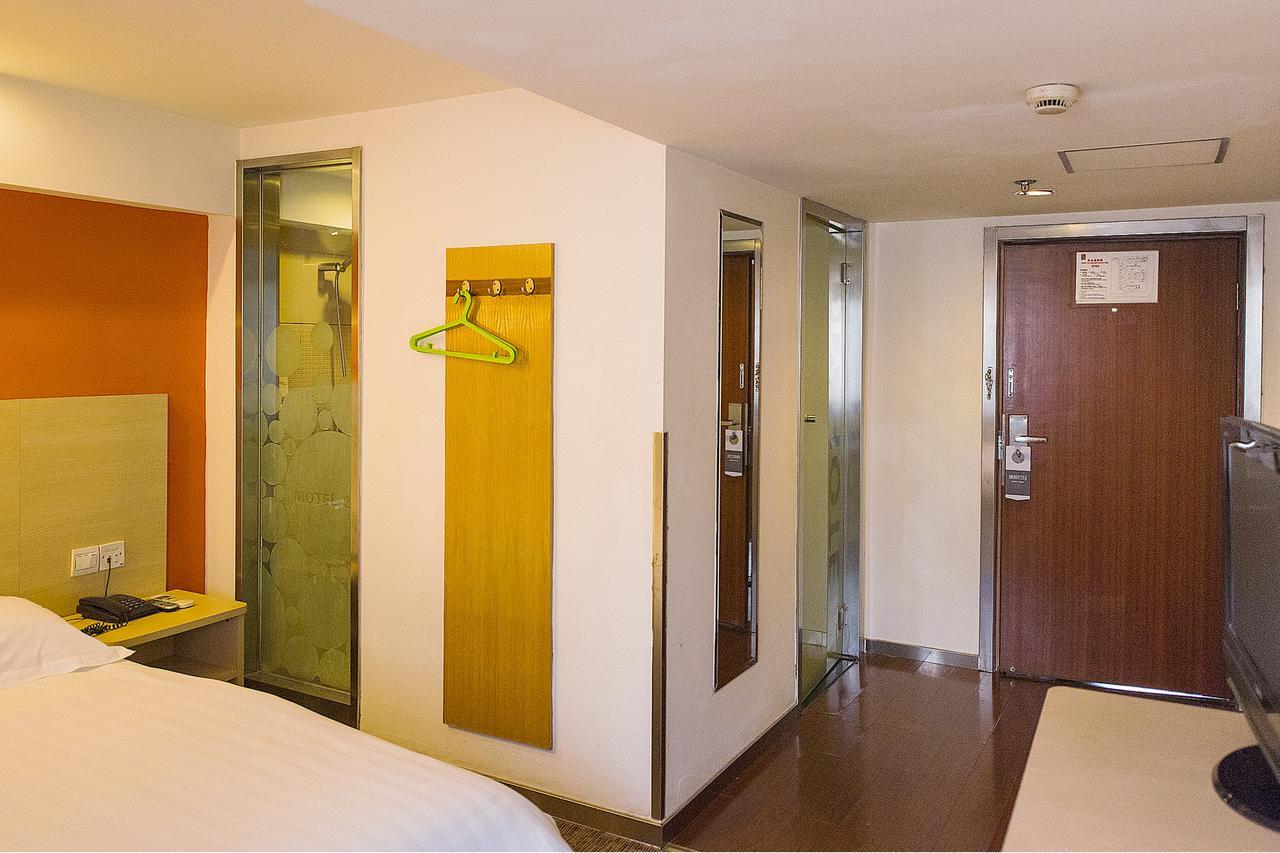 Motel Shenzhen Longgang Longcheng Square Metro Station المظهر الخارجي الصورة