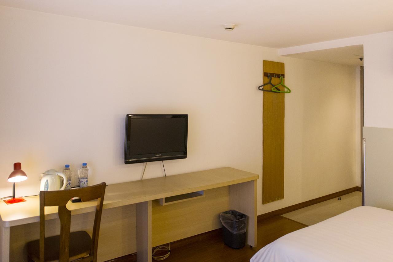 Motel Shenzhen Longgang Longcheng Square Metro Station المظهر الخارجي الصورة