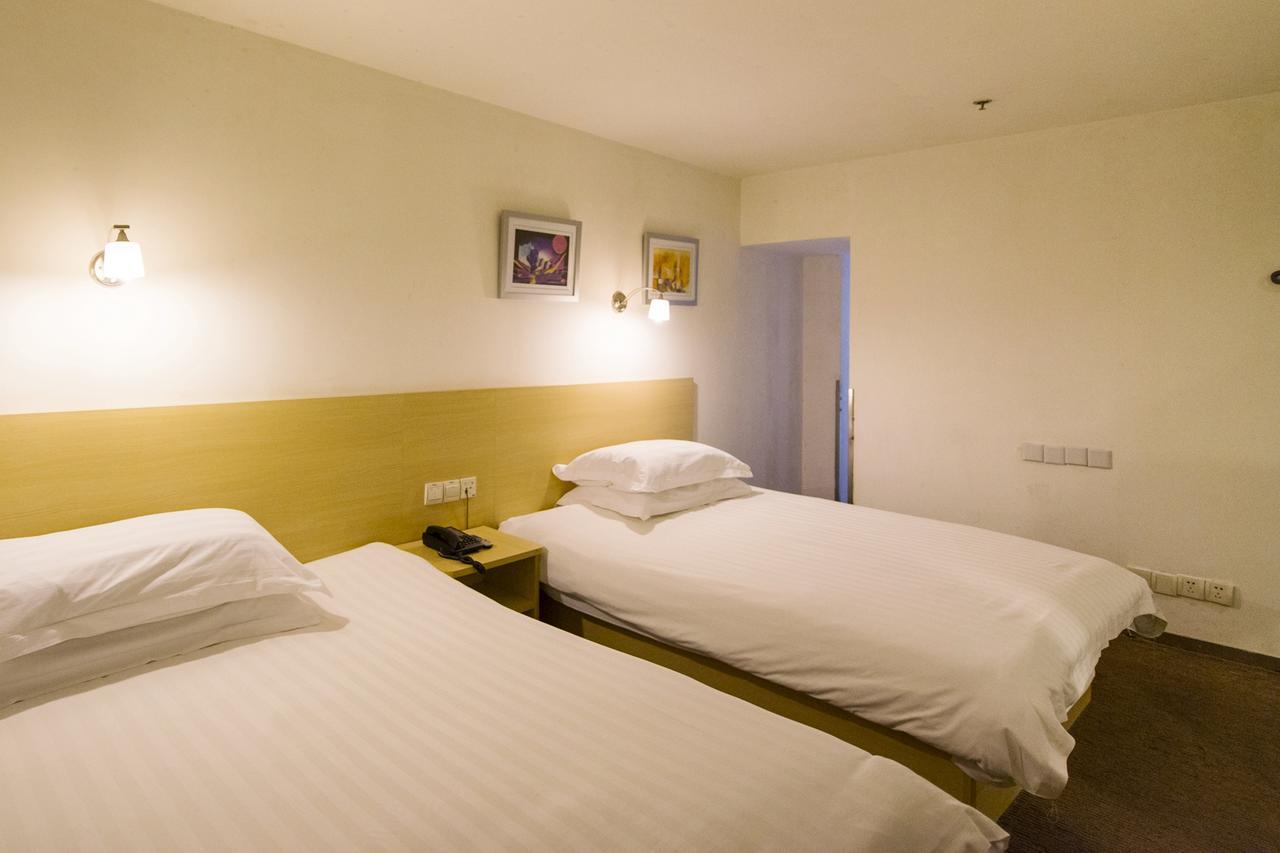 Motel Shenzhen Longgang Longcheng Square Metro Station المظهر الخارجي الصورة