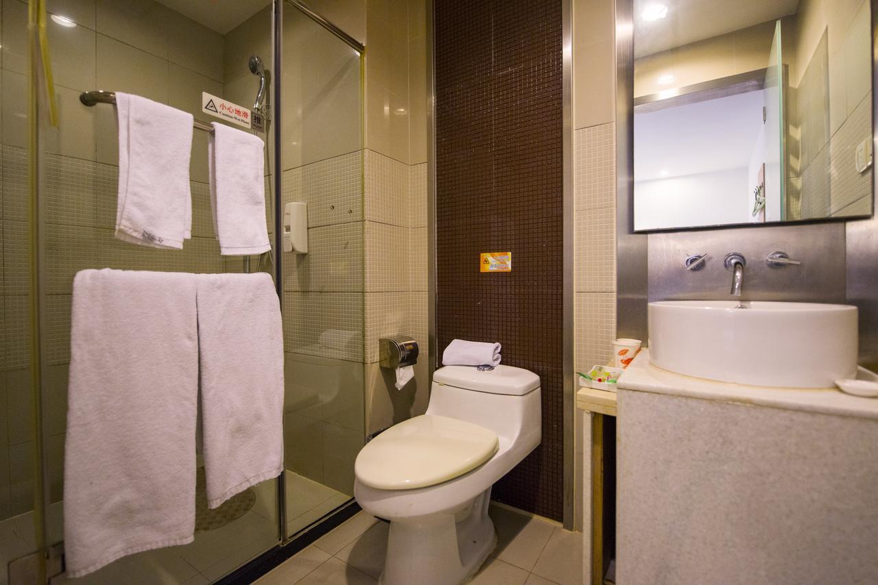 Motel Shenzhen Longgang Longcheng Square Metro Station المظهر الخارجي الصورة