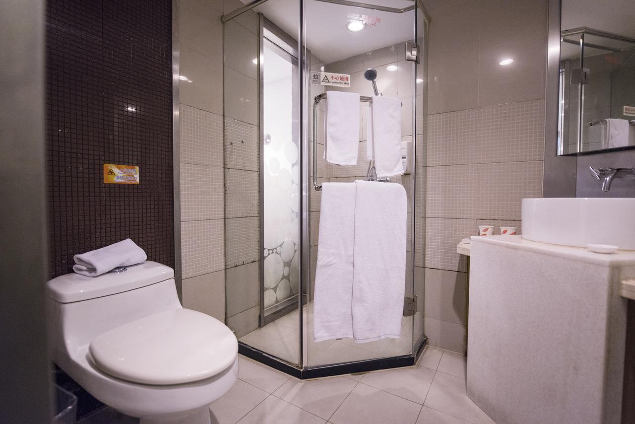 Motel Shenzhen Longgang Longcheng Square Metro Station المظهر الخارجي الصورة